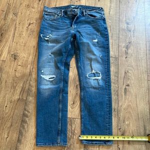 Men’s Old Navy slim jeans. Size 36 (approx) waist.